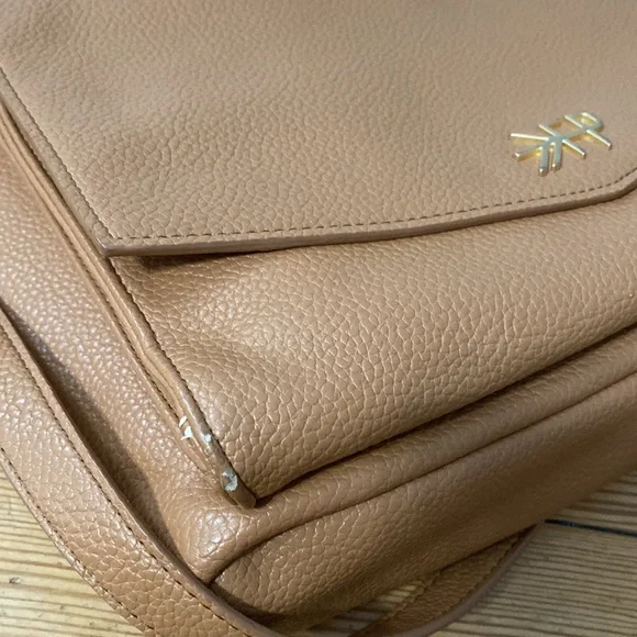 Freshly Picked tan crossbody - Picture 12 of 13